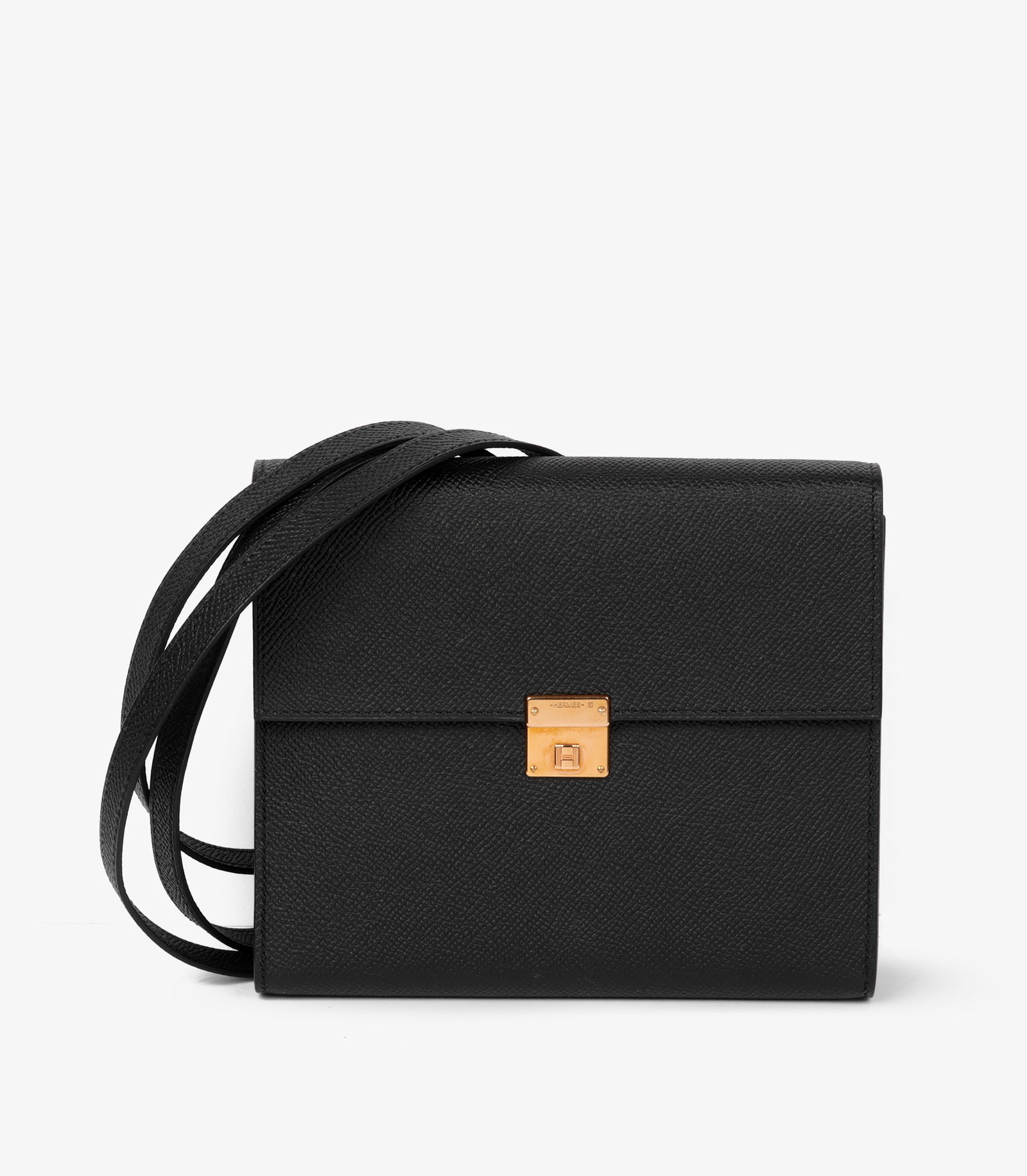Hermès Black Epsom Leather Clic 16: Title: Hermès Black Epsom Leather Clic 16 Description: Hermès Black Epsom Leather Clic 16 Product Details Ref: HB5652 Brand: Hermès Model: Clic 16 Type: Shoulder, Crossbody