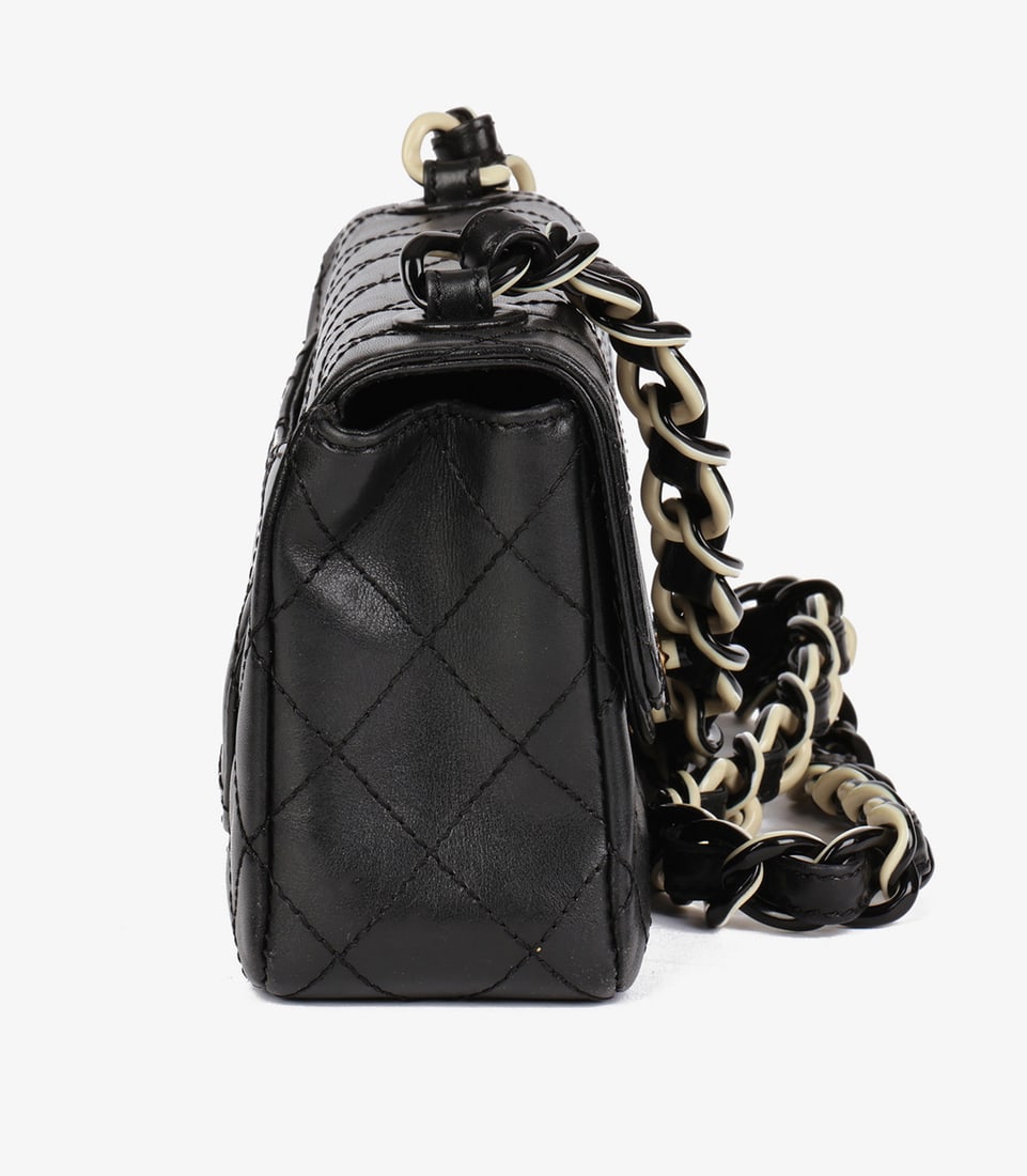 Chanel Black Quilted Lambskin Vintage Mini Classic Single Flap Bag - 4