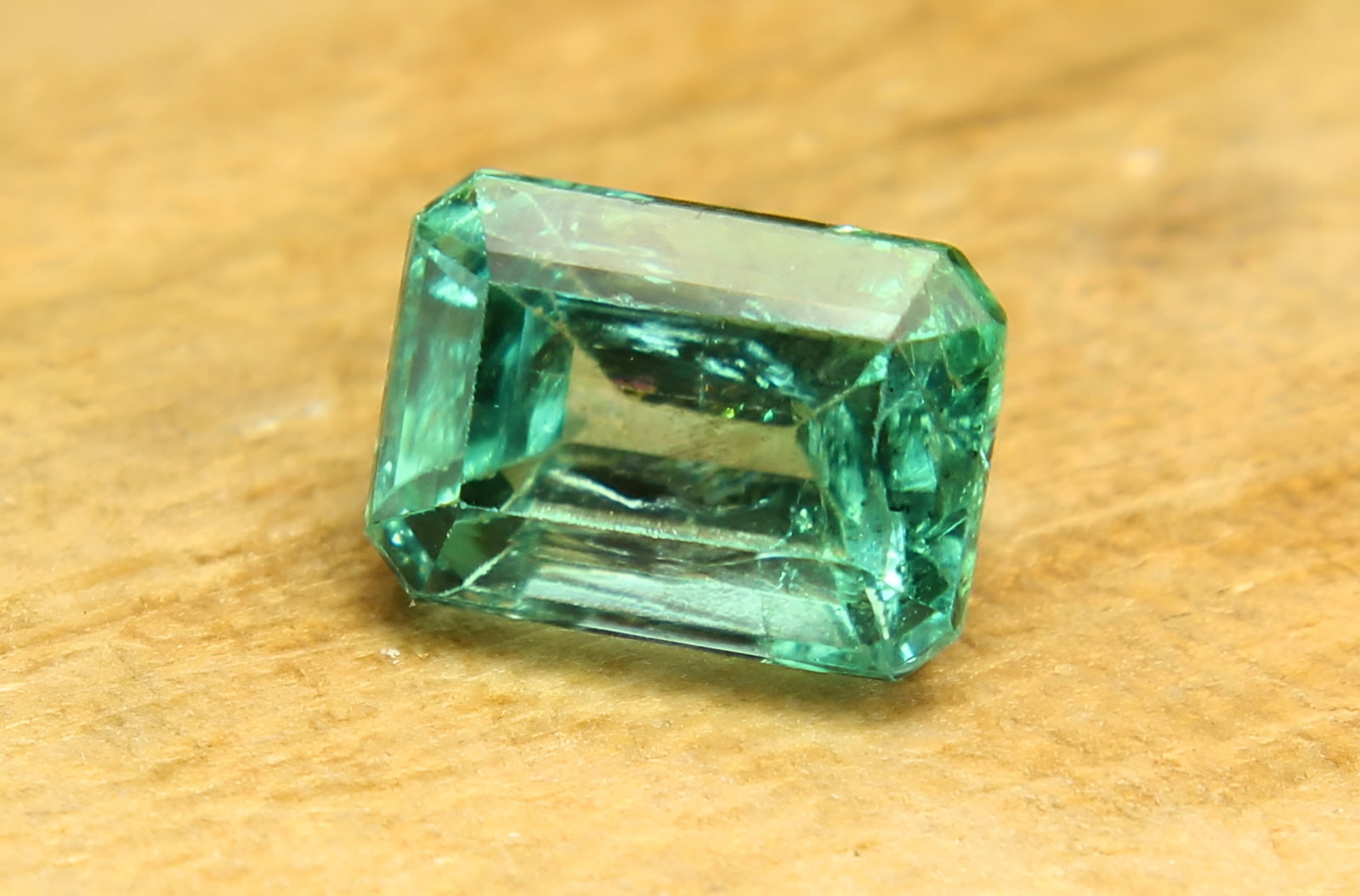 Emerald 1.07 Ct - 2