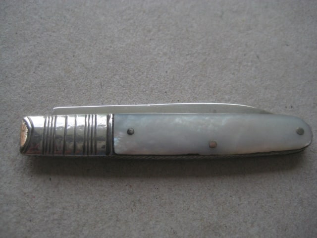 George III Mother of Pearl Hafted Silver Bladed Folding Fruit Knife - 11