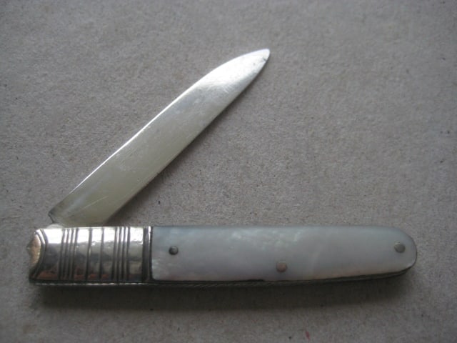 George III Mother of Pearl Hafted Silver Bladed Folding Fruit Knife - 2