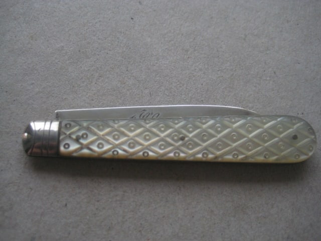 Victorian Mother of Pearl Hafted Silver Bladed Folding Fruit Knife - 9