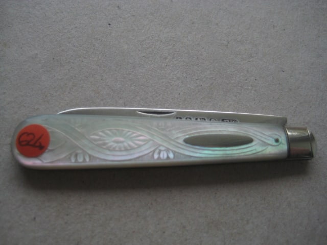 Victorian Mother of Pearl Hafted Silver Bladed Folding Fruit Knife - 8