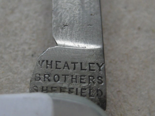 Victorian Mother of Pearl Hafted Diamond Jubliee 1897 Penknife - 3