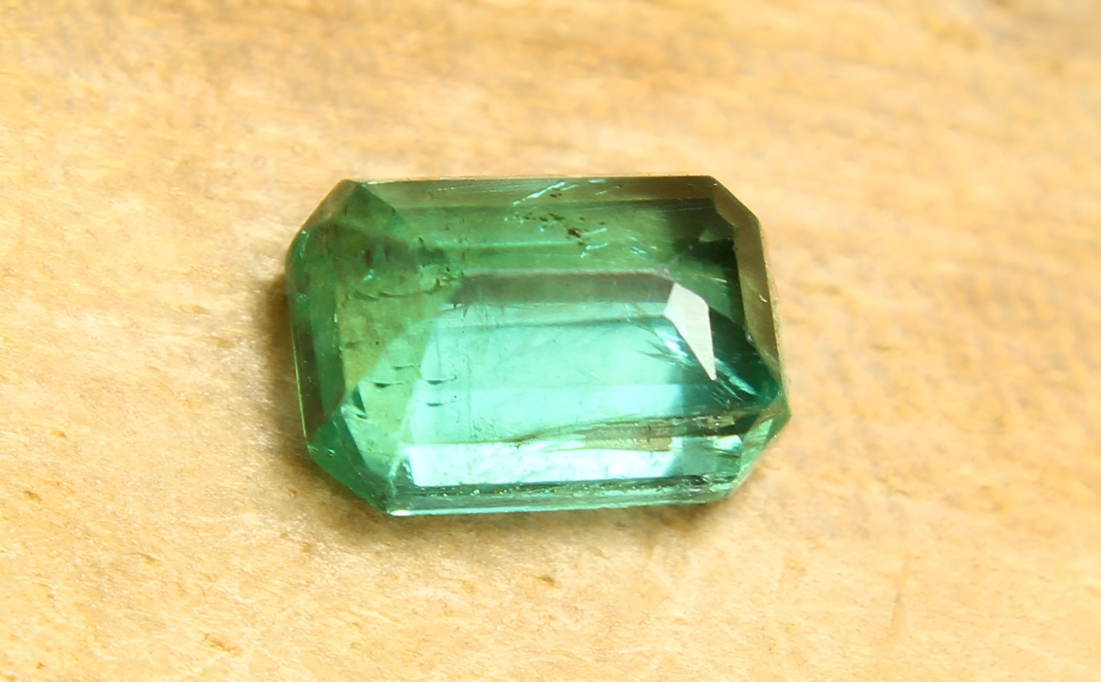 Emerald 1.18 Ct - 4