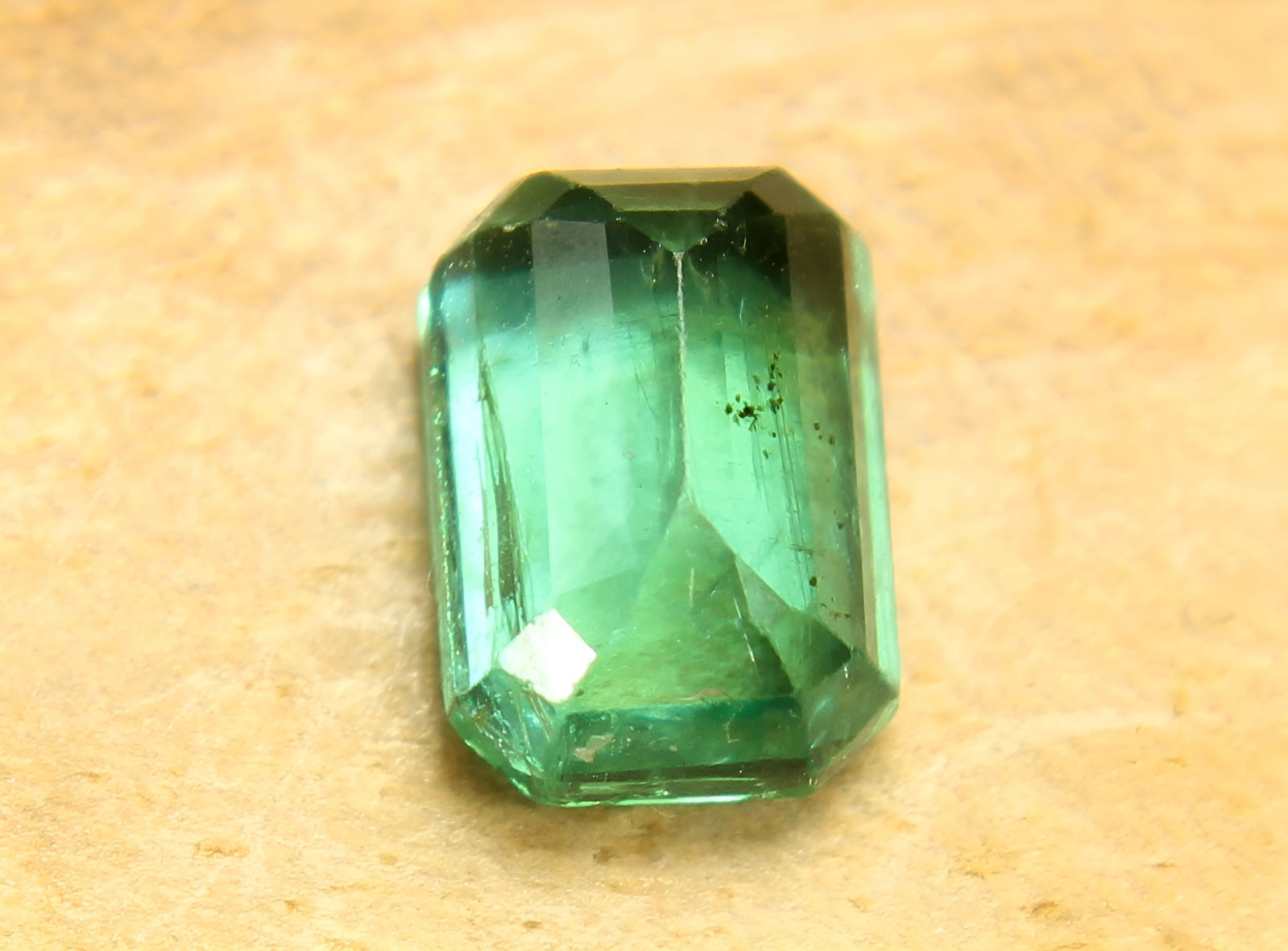 Emerald 1.18 Ct - 5