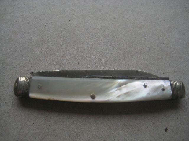 William IV Mother of Pearl Hafted Twin Bladed Folding Fruit Knife - 10