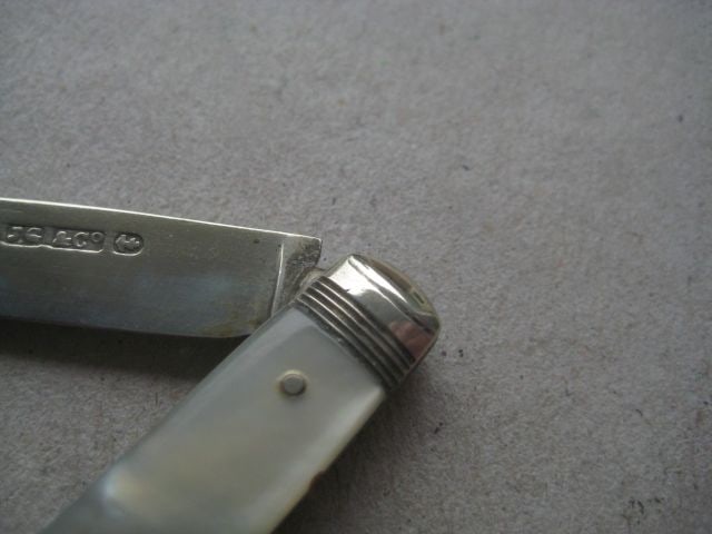 William IV Mother of Pearl Hafted Twin Bladed Folding Fruit Knife - 4