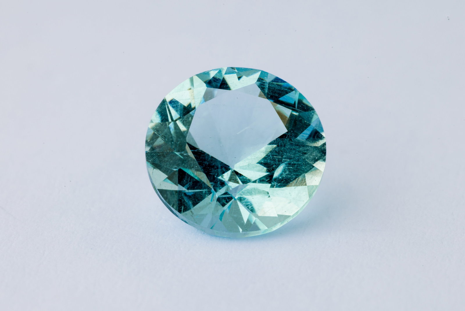 Aquamarine, 2.57Ct: Title: Aquamarine, 2.57Ct Description: Species: Beryl Variety: Aquamarine Shape: Round Measurements: 9x6.08mm Colour: Blue Certificate: None Comment: Heated Please