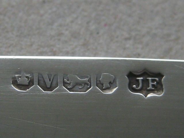 Victorian Mother of Pearl Hafted Matching Silver Bladed Folding Fruit Knife and Folding Fork - 7