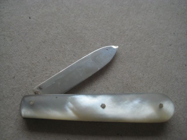 George V Mother of Pearl Hafted Silver Bladed Folding Fruit Knife - 2