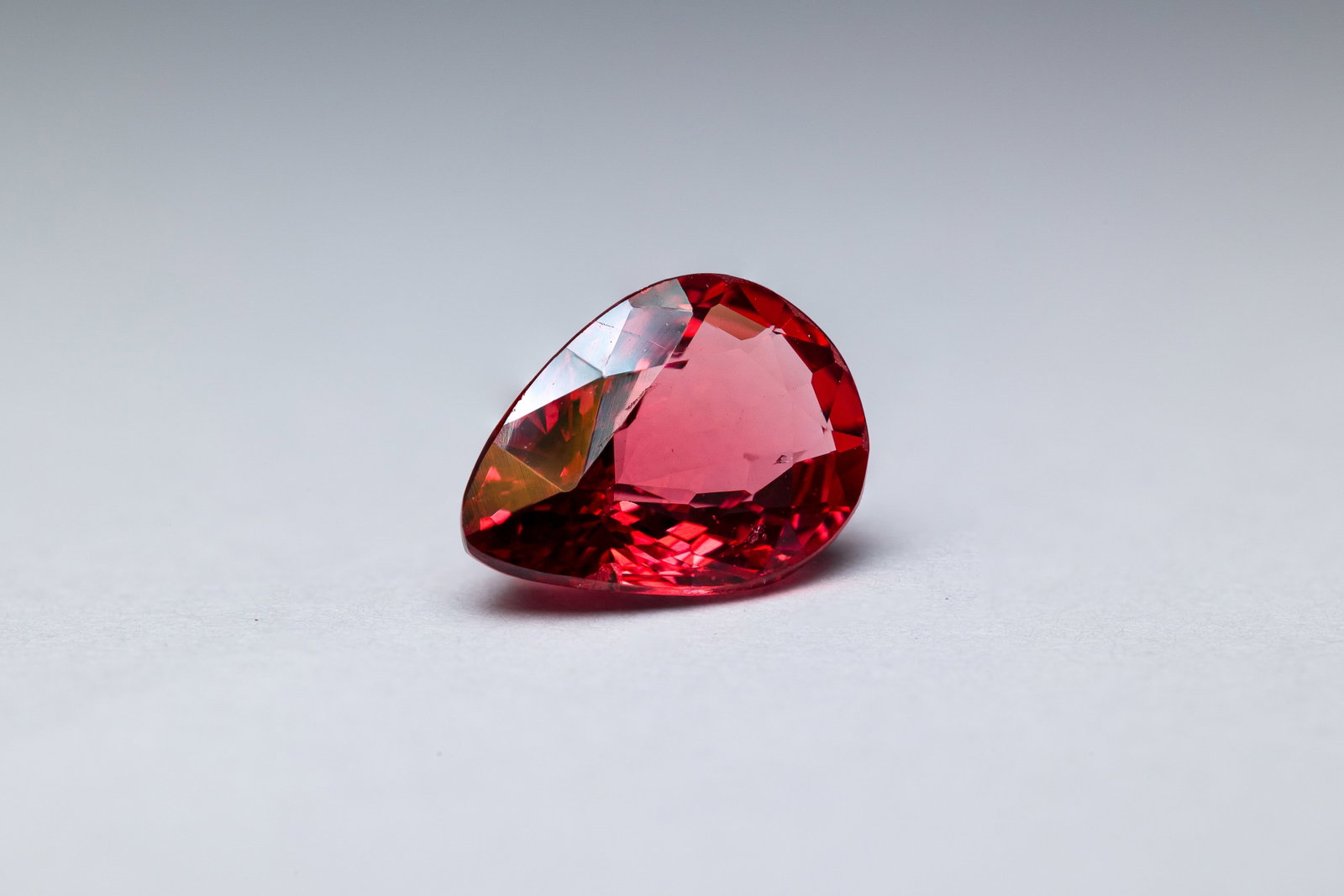 Spinel 1.07Ct - 2