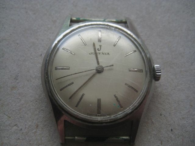 Vintage Gents Juvenia Wrist Watch (1 of 9)