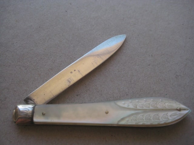 Victorian Mother of Pearl Hafted Silver Bladed Folding Fruit Knife - 2