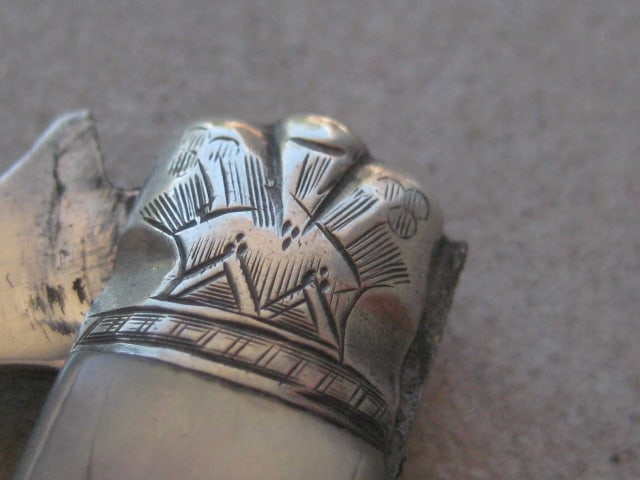 Victorian Mother of Pearl Hafted Silver Bladed Folding Fruit Fork - 6