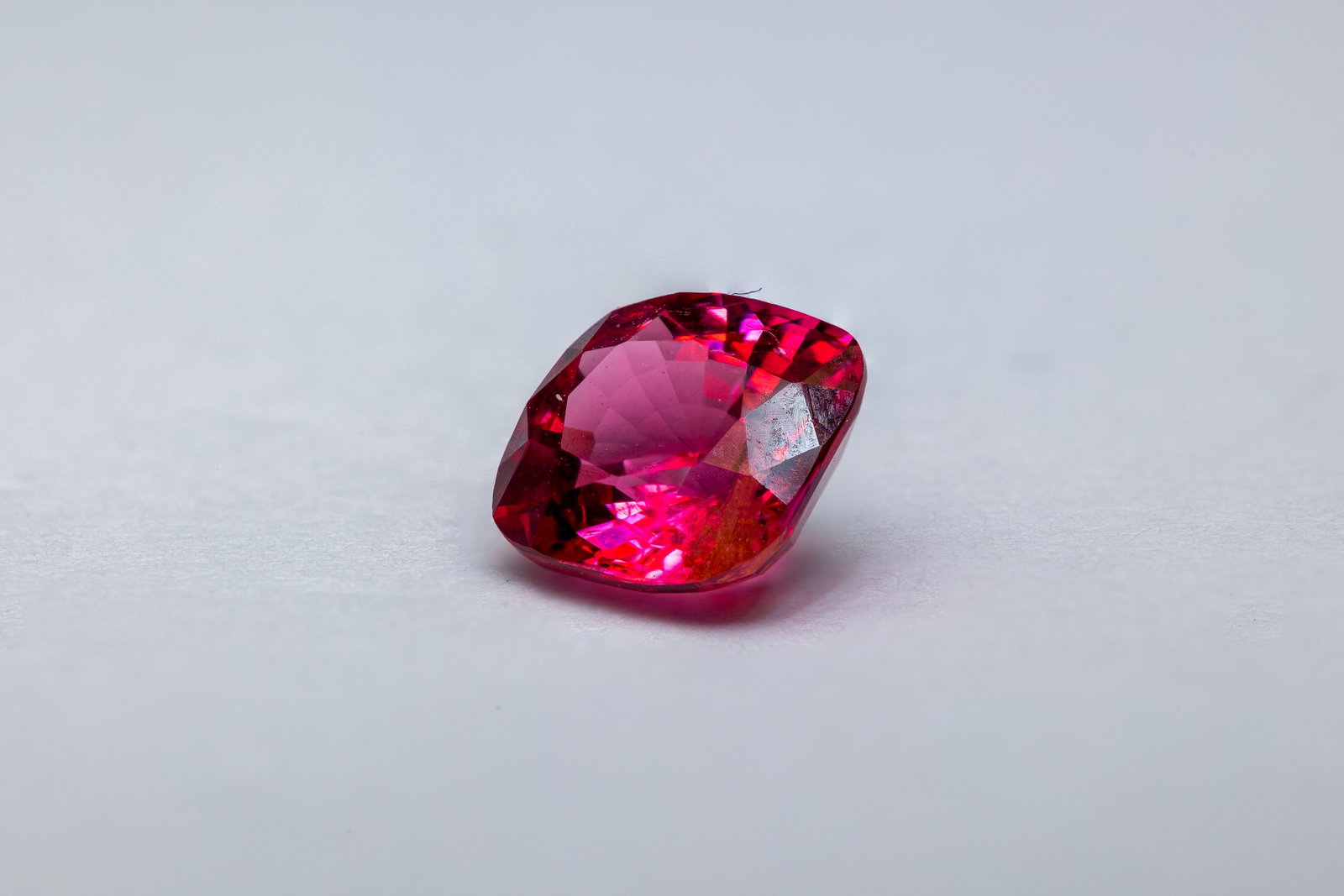 Spinel 1.08 Ct - 3