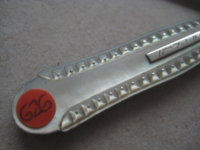 Victorian Mother of Pearl Hafted Silver Bladed Folding Fruit Knife - 3