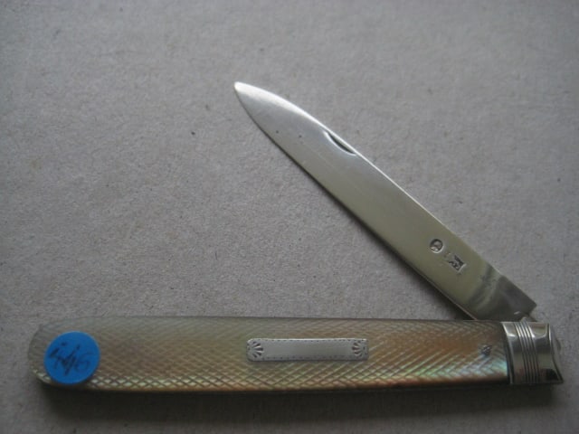 George III Mother of Pearl Hafted Silver Bladed Folding Fruit Knife (1 of 9)
