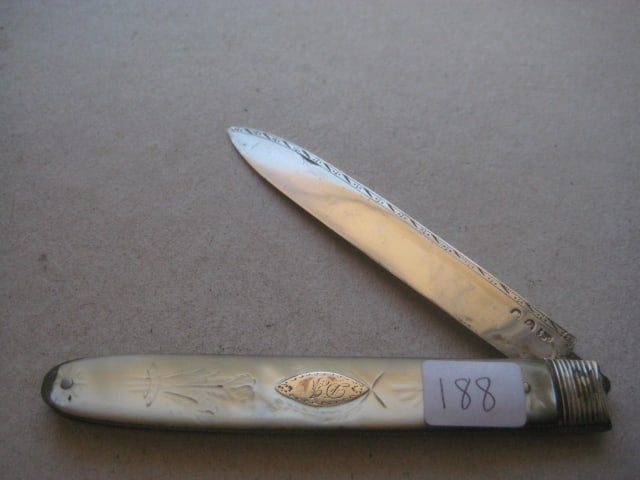 Rare George III Double Duty Marked Silver Bladed Folding Fruit Knife: Title: Rare George III Double Duty Marked Silver Bladed Folding Fruit Knife Description: Rare Large George III Double Duty Marked Mother of Pearl Hafted Silver Bladed Folding Fruit Knif