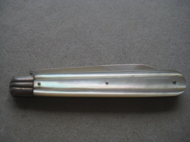 Victorian Mother of Pearl Hafted Silver Bladed Folding Fruit Knife - 9
