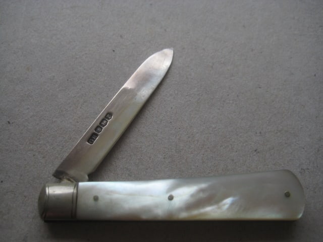 George V Mother of Pearl Hafted Silver Bladed Folding Fruit Knife - 2