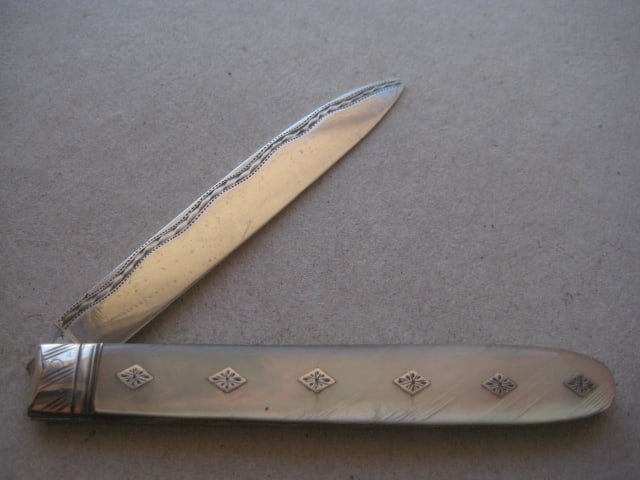 George III Mother of Pearl Hafted Silver Bladed Folding Fruit Knife - 2