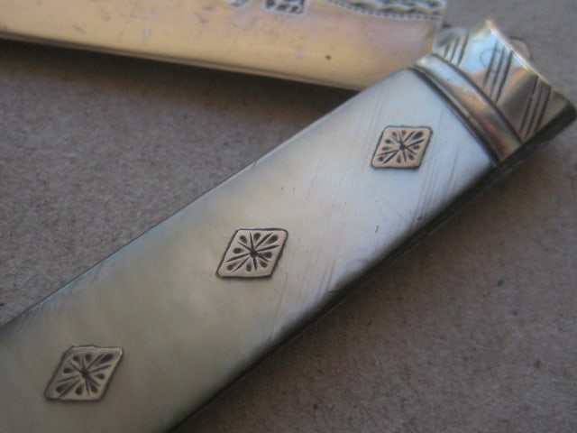 George III Mother of Pearl Hafted Silver Bladed Folding Fruit Knife - 5