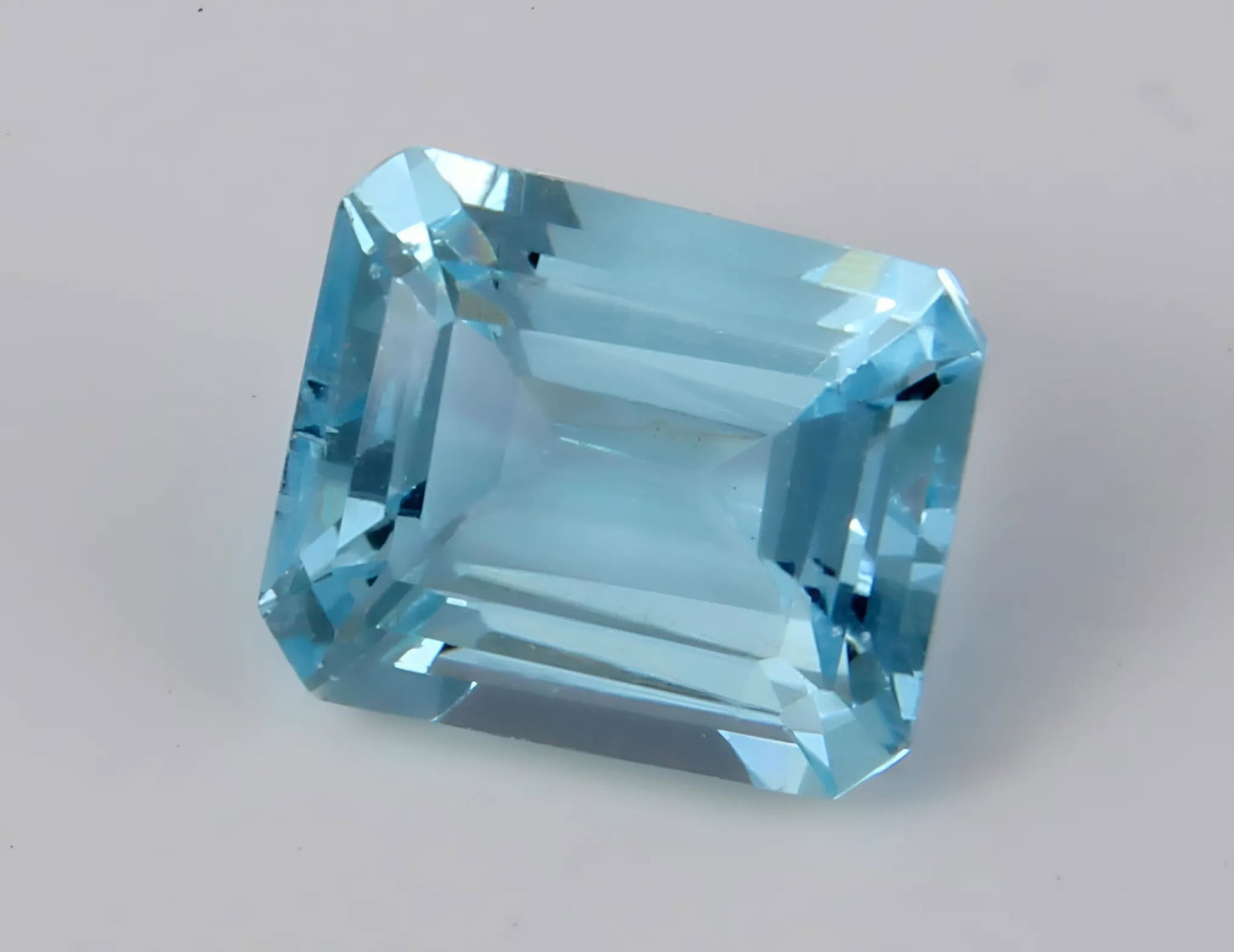Aquamarine, 1.89 CT - 3
