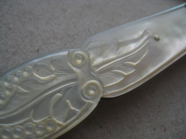 Victorian Mother of Pearl Hafted Silver Folding Fruit Fork - 4