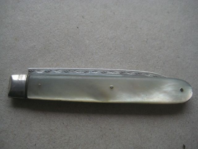 George IV Mother of Pearl Hafted Silver Bladed Folding Fruit Knife - 9