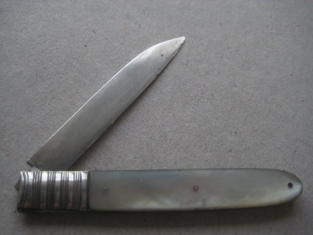 George III Mother of Pearl Hafted Silver Bladed Folding Fruit Knife - 2