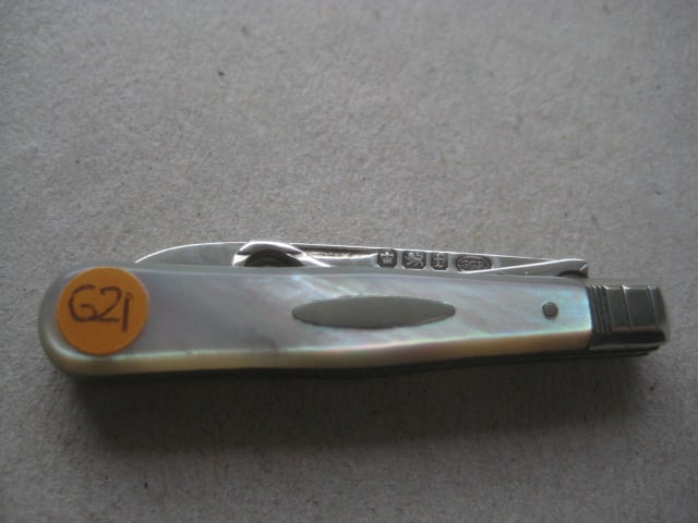 Victorian Mother of Pearl Hafted Twin Silver Bladed Folding Fruit Knife - 6