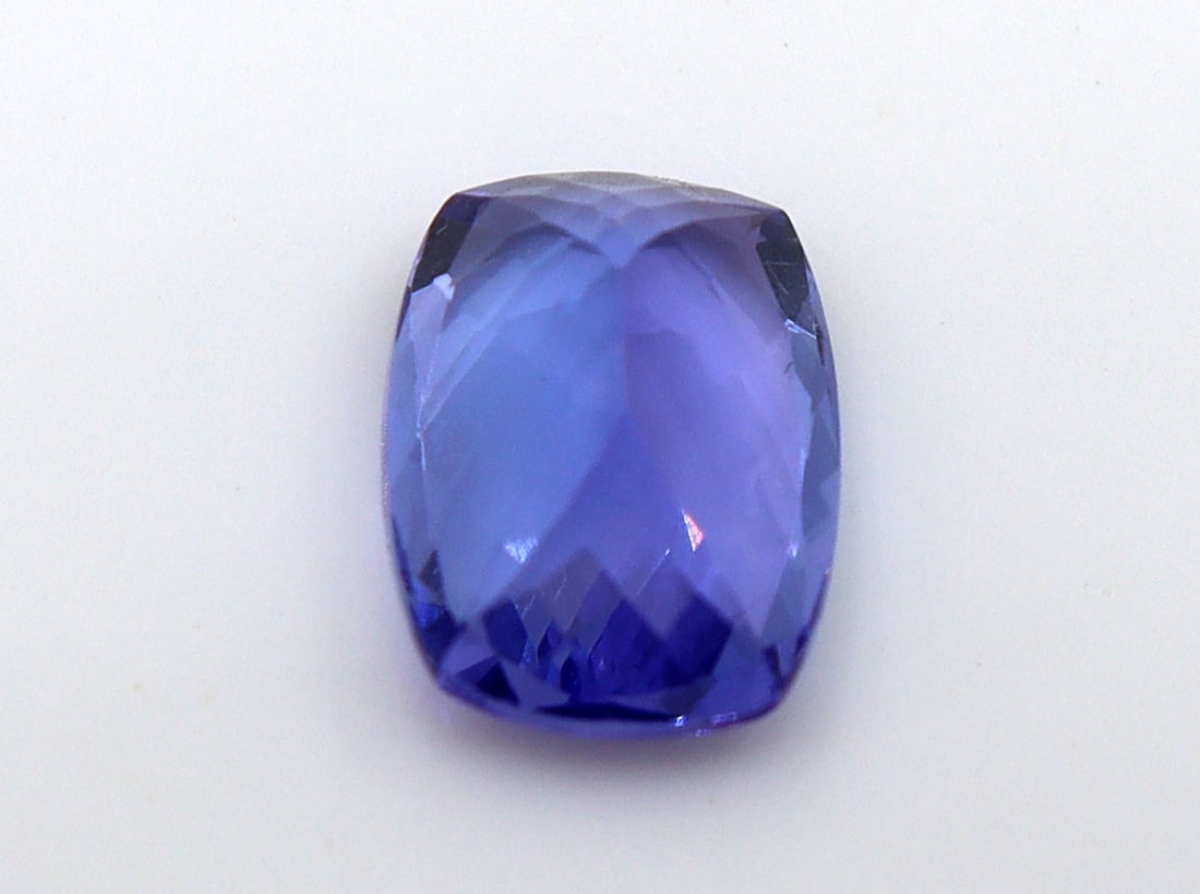 Tanzanite, 1.59 Ct - 4