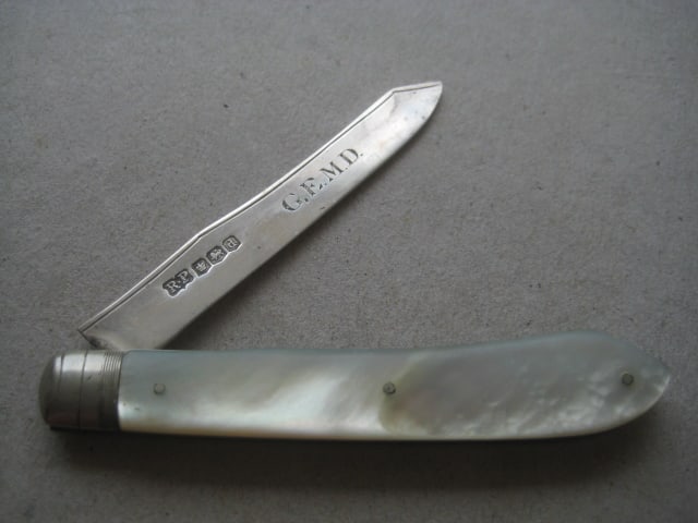George V Mother of Pearl Hafted Silver Bladed Folding Fruit Knife - 2