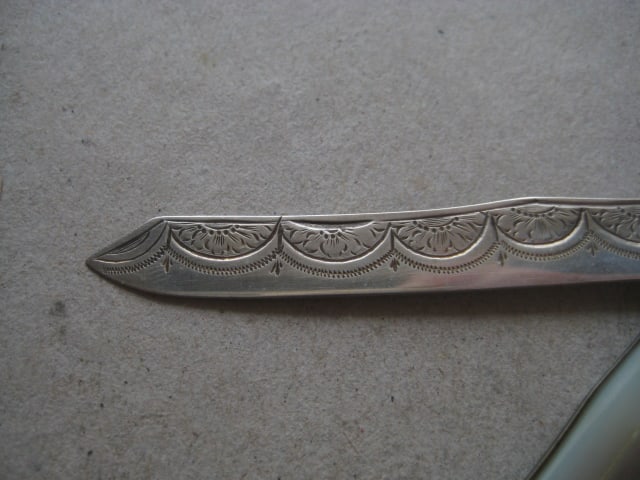 George V Mother of Pearl Hafted Silver Bladed Folding Fruit Knife - 4