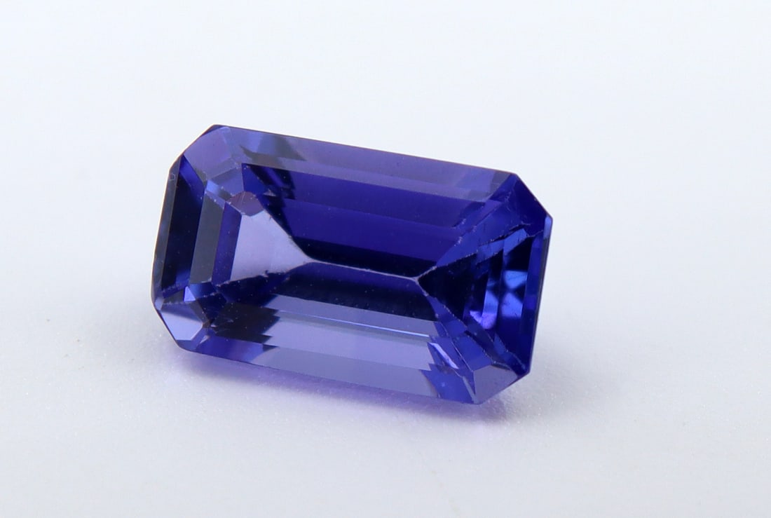 Tanzanite, 2.97 Ct - 3