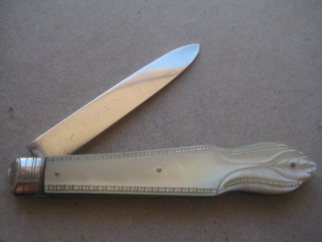 Victorian Mother of Pearl Hafted Silver Bladed Folding Fruit Knife - 2