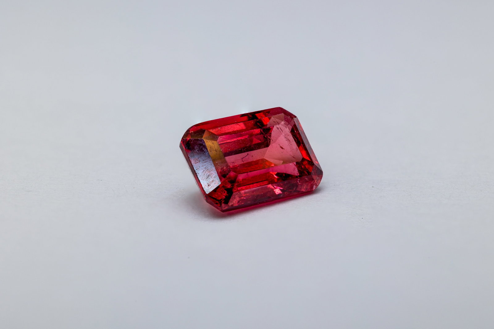 Spinel 1.02 Ct - 2
