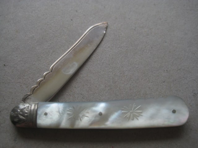 George V Mother of Pearl Hafted Silver Bladed Folding Fruit Knife - 2