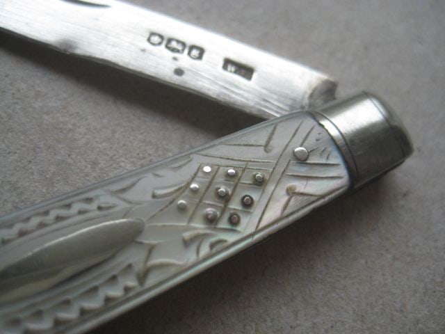 George V Mother of Pearl Hafted Silver Bladed Folding Fruit Knife - 4
