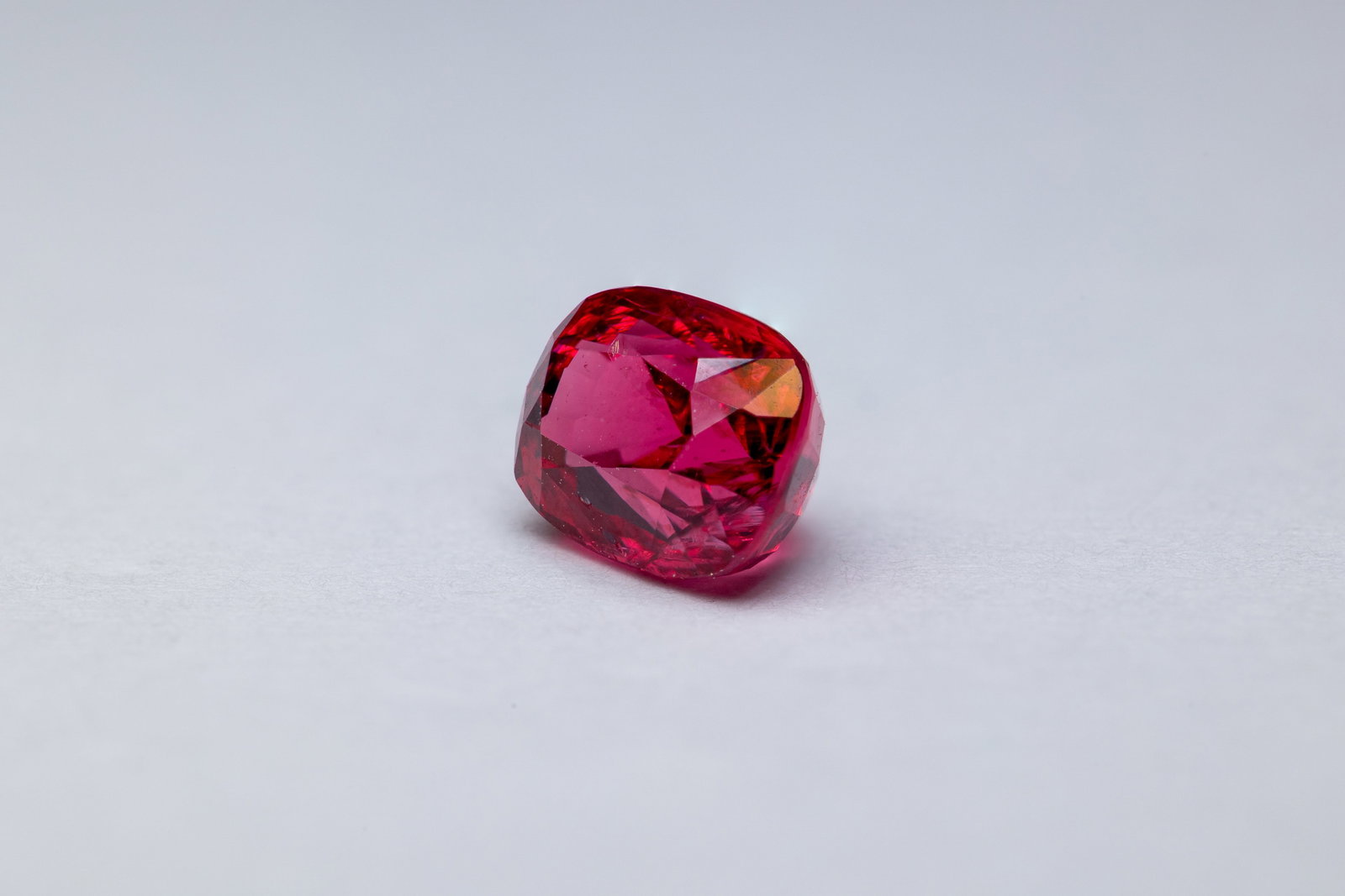 Spinel 1.04 Ct - 3