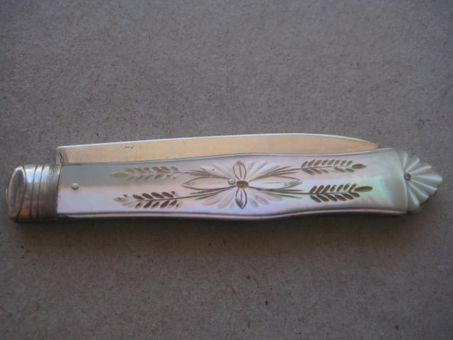 Victorian Mother of Pearl Hafted Silver Bladed Folding Fruit Knife - 12