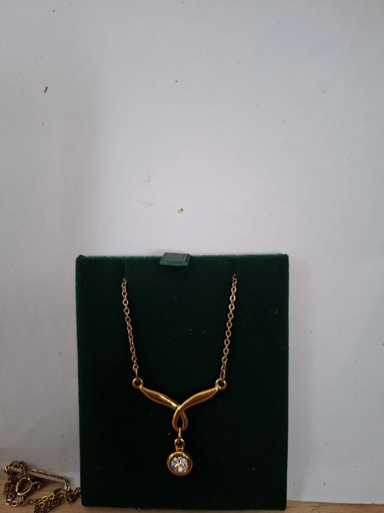 Golden Tone Chain and Pendant With Cubic Zirconia Stone - 5