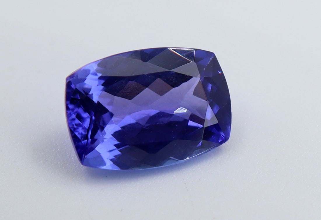 Tanzanite, 2.37 Ct - 2