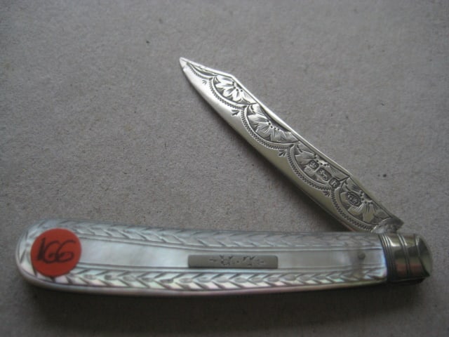Edwardian Mother of Pearl Hafted Silver Bladed Folding Fruit Knife (1 of 9)