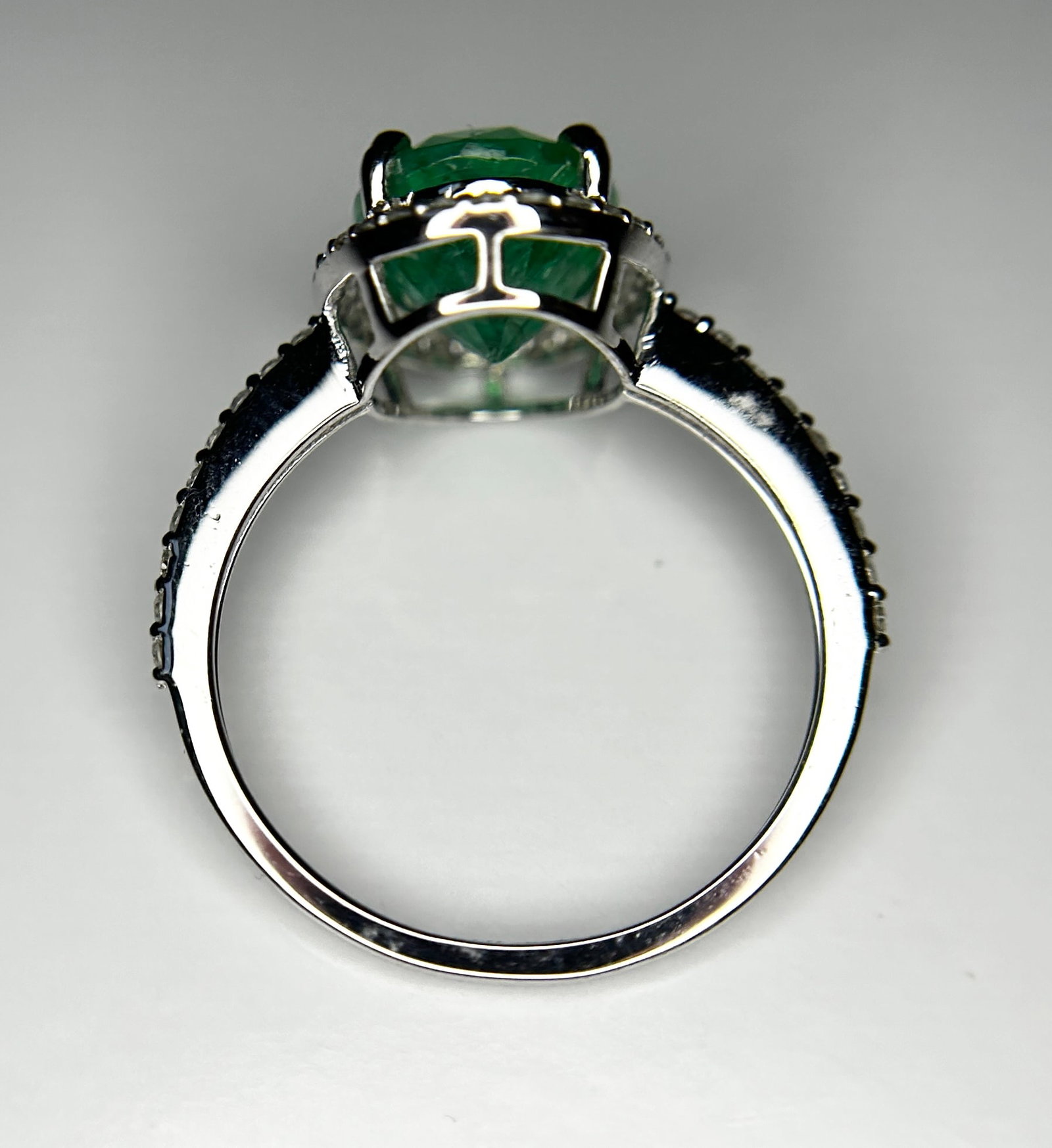 Beautiful 2.71ct Natural Emerald With Natural Diamonds & 18k Gold - 6