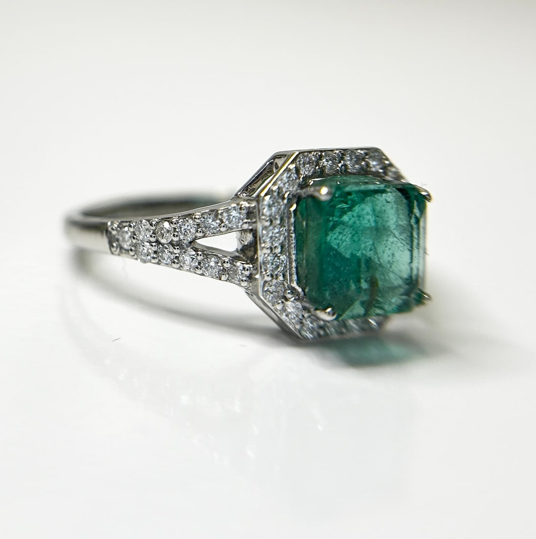Beautiful 1.64 CT Natural Emerald Ring With Natural Diamonds & Platinum 950 - 6