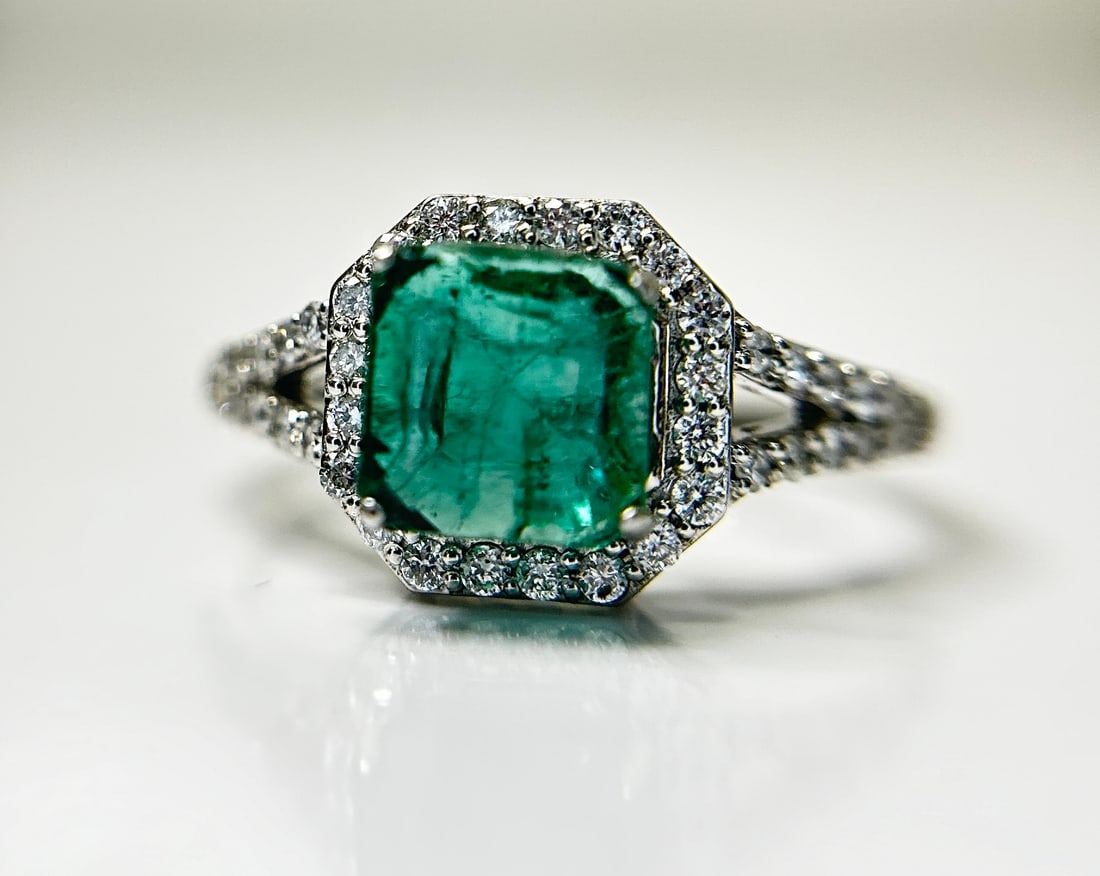 Beautiful 1.64 CT Natural Emerald Ring With Natural Diamonds & Platinum 950 - 7