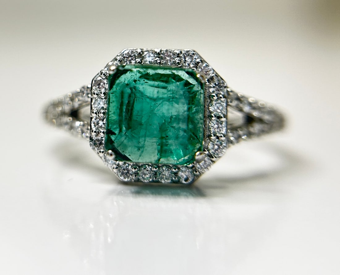 Beautiful 1.64 CT Natural Emerald Ring With Natural Diamonds & Platinum 950 - 8