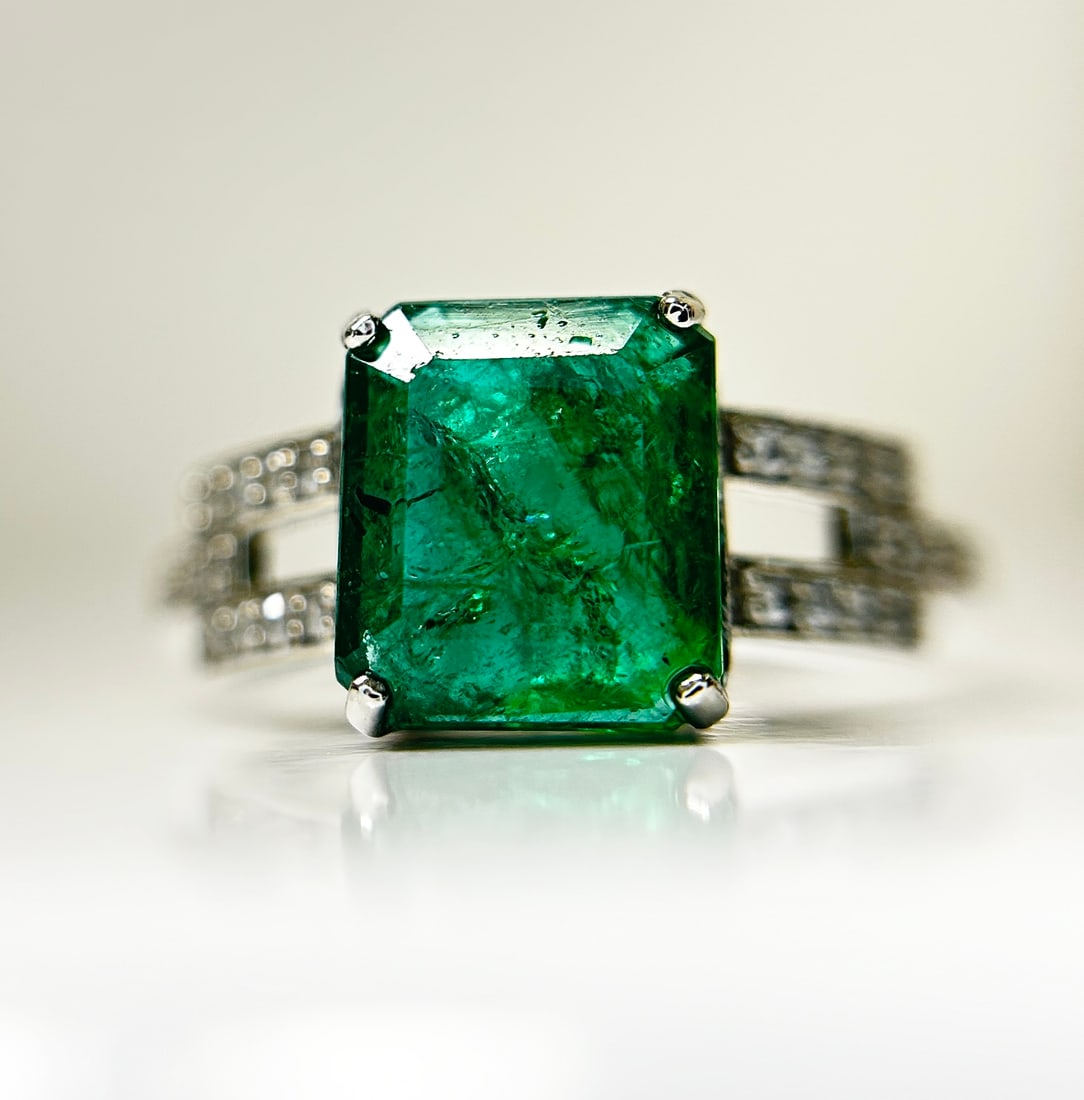 Beautiful Natural 2.64 CT Emerald Ring With Natural Diamonds & Platinum 950 - 3
